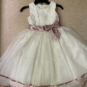 Beautiful Dillard’s dress